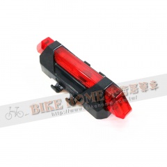 iLUMENOX艾諾門SLASH-L327R -紅光5LED尾燈-USB火山燈-黑色