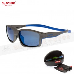 SLASTIK METRO-004 時尚摩登系列前扣式磁框太陽眼鏡-Foggy Lake灰/藍